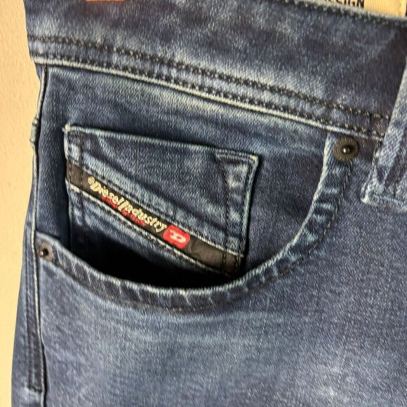Diesel Mens Larkee Regular Straight Jeans Dark Blue Size 30 - Picture 6 of 11